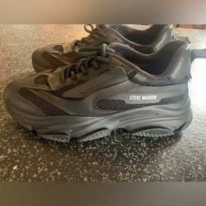 Steve Madden Possession sneakers